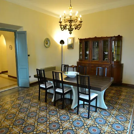 Lovely In With Hill View بيت للعطل Montefiridolfi